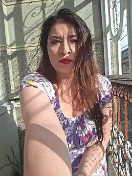 Lady Sofhia online show from November 2025 08:42:01 PM