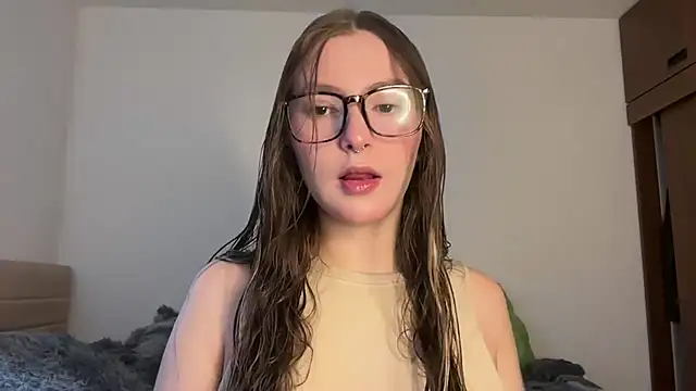 velvet  moon online show from June 2026 05:51:01 PM