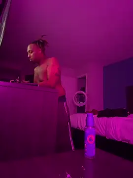 BigMfLuther online show from December 2025 03:23:01 AM