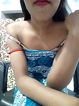 Naina 04 online show from November 2025 04:57:02 PM