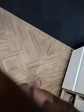 Snapshot of Pio185 chatting on November 2025 10:43:01 PM Pio185 online show from November 2025 10:43:01 PM