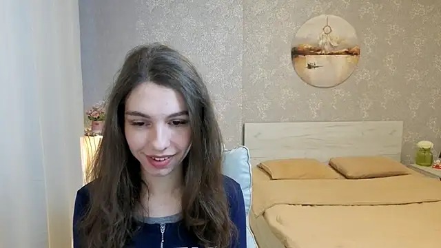 KellyShines online show from June 2026 01:13:01 PM