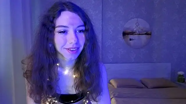 KellyShines online show from June 2026 04:27:02 PM