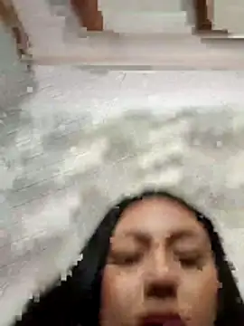 Megara 25 online show from December 2025 03:38:02 PM