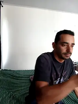 stivenlujan69 online show from November 2025 01:10:01 PM