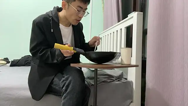 cily online show from December 2025 11:40:02 AM