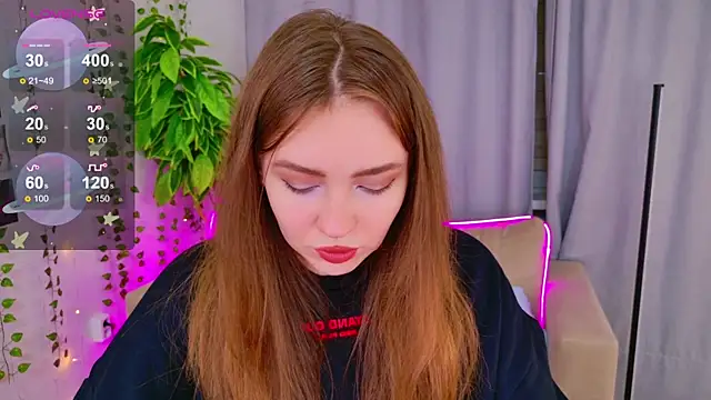 Moon  Bunny online show from October 2025 03:24:01 PM