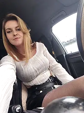 YOOUR EVAA online show from February 2026 09:34:01 AM