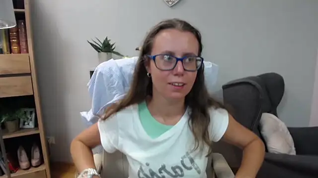 Snapshot of sweetxLizzy chatting on July 2026 04:19:01 AM sweetxLizzy online show from July 2026 04:19:01 AM