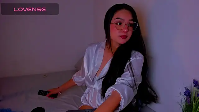 latingabby online show from April 2026 10:23:02 PM