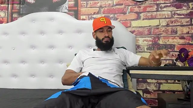 Snapshot of Damian_Shakur chatting on November 2025 11:21:02 AM Damian Shakur online show from November 2025 11:21:02 AM