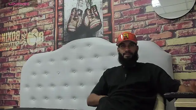 Snapshot of Damian_Shakur chatting on November 2025 12:19:02 PM Damian Shakur online show from November 2025 12:19:02 PM