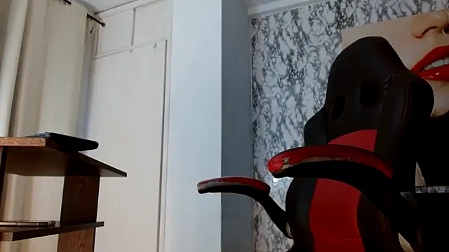 mariani smith online show from November 2025 11:46:02 AM