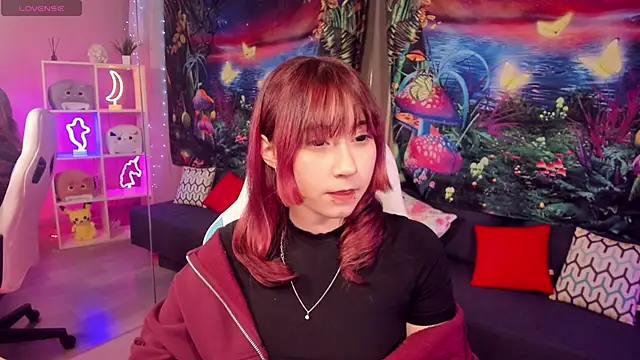 ClaraParks online show from November 2025 07:13:01 PM