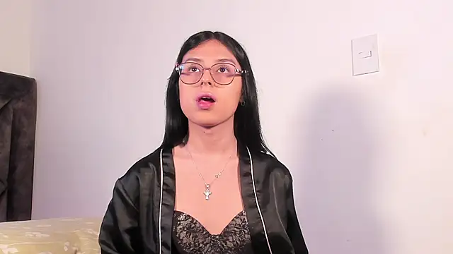 SamanthaRivas  online show from September 2025 09:38:01 PM