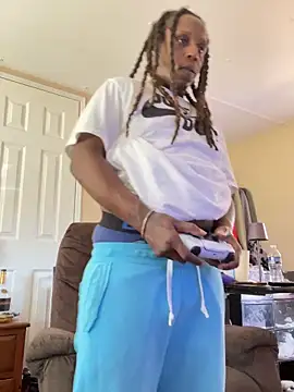 Snapshot of BigWayneDC chatting on April 2026 07:58:02 PM BigWayneDC online show from April 2026 07:58:02 PM