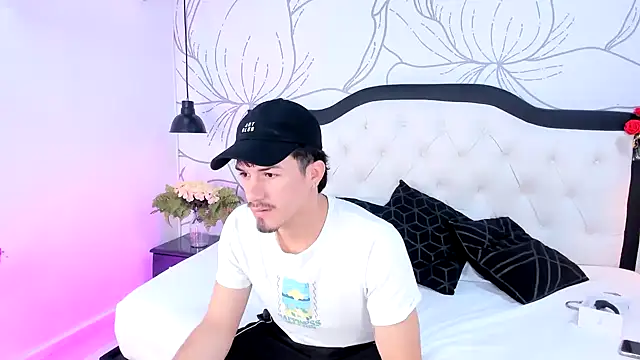 Jim twink online show from February 2026 07:54:01 PM