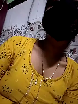 Zoya G online show from October 2025 09:04:01 PM