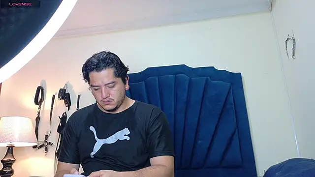 RoxyandAron2 online show from May 2026 12:43:01 PM