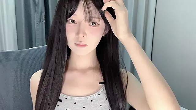 EnEn xiaobao online show from November 2025 03:52:02 PM