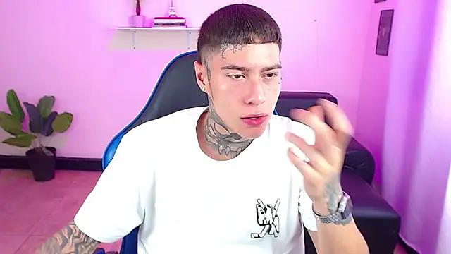 setthomas online show from November 2025 04:28:02 PM