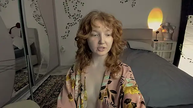 Snapshot of EmyRosaly chatting on March 2026 02:31:01 PM EmyRosaly online show from March 2026 02:31:01 PM