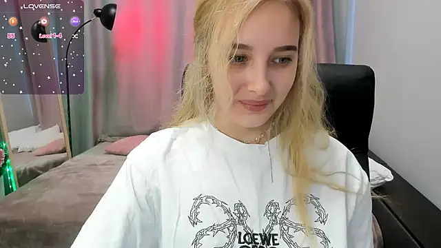 TaisiaHot online show from April 2026 08:20:01 AM