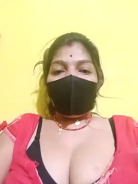 Snapshot of Samiya-143 chatting on February 2026 10:50:01 PM Samiya-143 online show from February 2026 10:50:01 PM