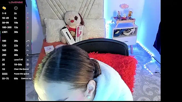 Mia Victoria22 online show from July 2026 04:34:02 PM