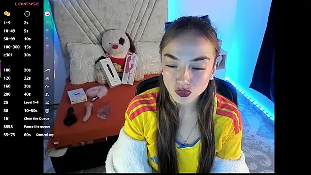 Mia Victoria22 online show from July 2026 02:25:02 AM