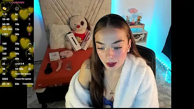 Mia Victoria22 online show from July 2026 02:20:02 AM