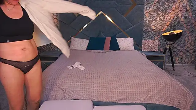 Snapshot of PleasureWeCouple chatting on February 2026 01:43:01 PM PleasureWeCouple online show from February 2026 01:43:01 PM