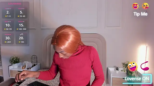 Snapshot of Anamonrroe chatting on October 2025 12:02:02 PM Anamonrroe online show from October 2025 12:02:02 PM