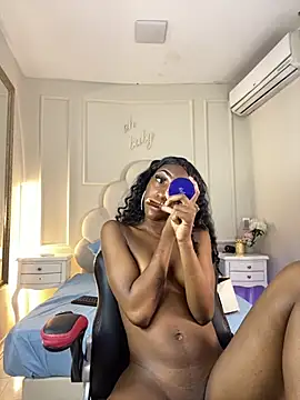 Snapshot of Anamonrroe chatting on November 2025 04:49:02 PM Anamonrroe online show from November 2025 04:49:02 PM