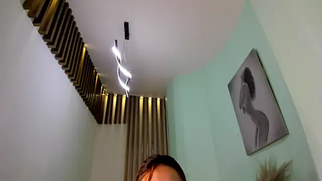 MacarenaRosse online show from October 2025 07:32:02 PM