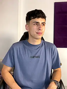 AdrianRinaldi online show from October 2025 08:24:01 AM