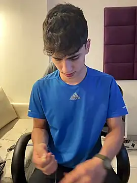 AdrianRinaldi online show from December 2025 08:07:02 PM