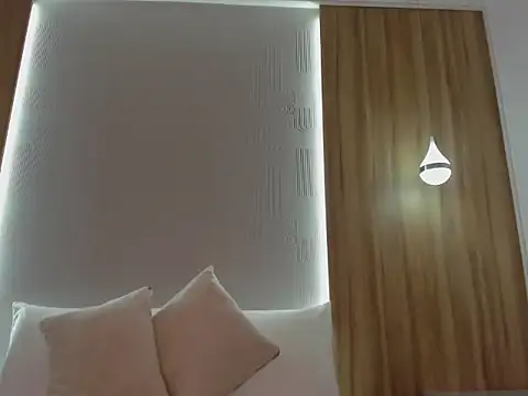 samantha 17  online show from March 2026 02:28:01 AM