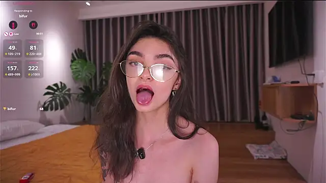 Morena Dolce online show from February 2026 10:39:01 PM