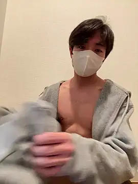 Yuma0718 online show from April 2026 08:28:02 AM