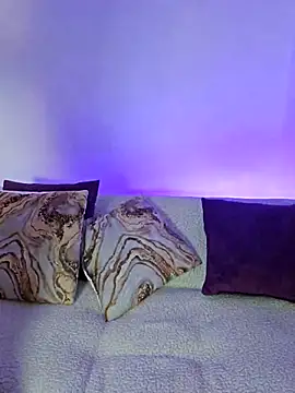 Snapshot of AliishaPss chatting on November 2025 08:22:02 PM AliishaPss online show from November 2025 08:22:02 PM