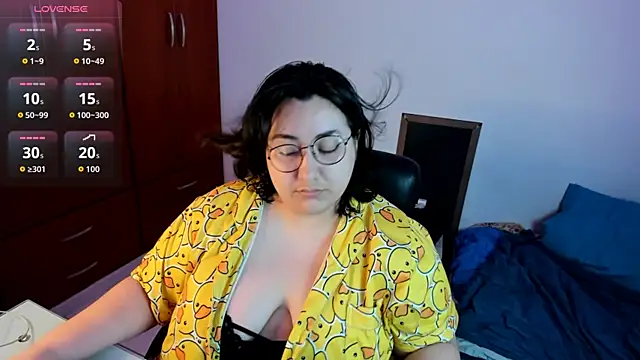 moira smiler online show from August 2026 02:00:02 AM
