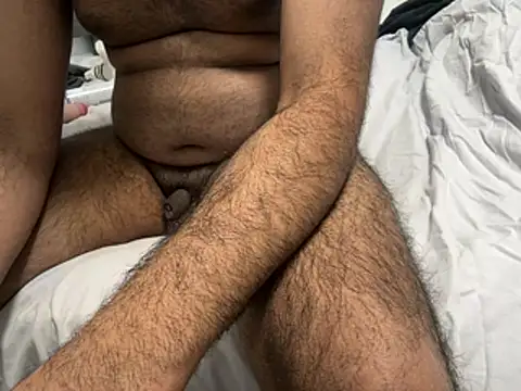 HothairyBoy2 online show from February 2026 12:26:02 AM