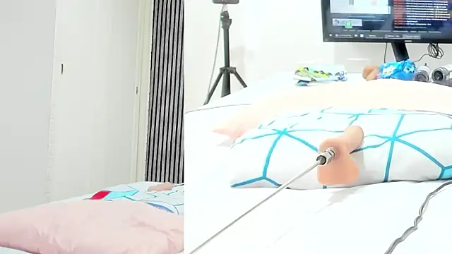 Snapshot of Alani_Queen chatting on October 2025 07:16:02 PM Alani Queen online show from October 2025 07:16:02 PM