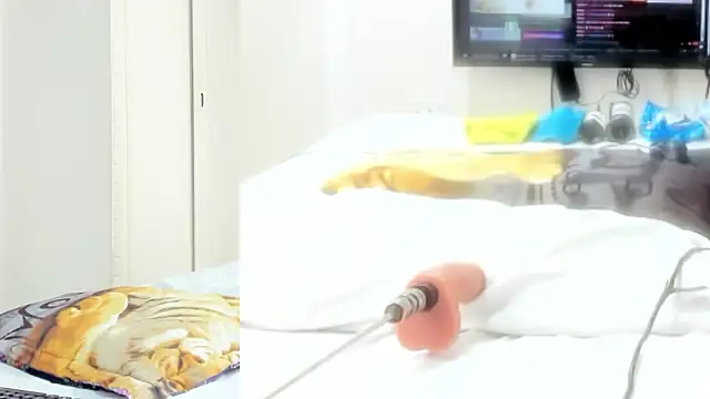 Snapshot of Alani_Queen chatting on November 2025 07:08:02 PM Alani Queen online show from November 2025 07:08:02 PM