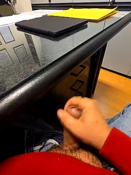 sonic197501 online show from November 2025 08:35:02 AM