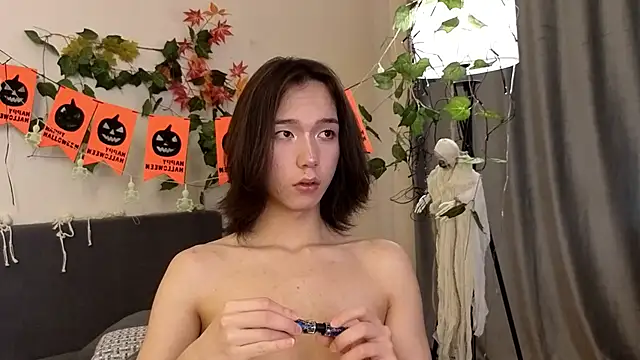 okerriella online show from November 2025 02:13:02 AM