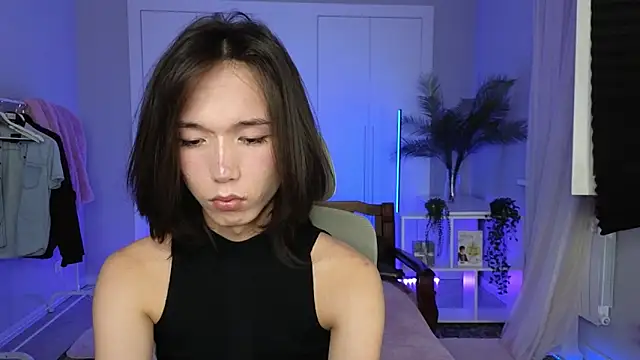 okerriella online show from November 2025 07:23:02 PM