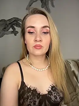 Snapshot of KiraBerht chatting on March 2026 07:57:01 PM KiraBerht online show from March 2026 07:57:01 PM