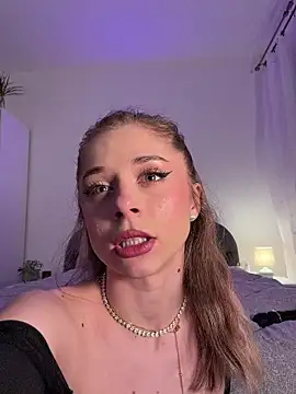 Snapshot of BabyAnais chatting on February 2026 05:07:02 PM BabyAnais online show from February 2026 05:07:02 PM